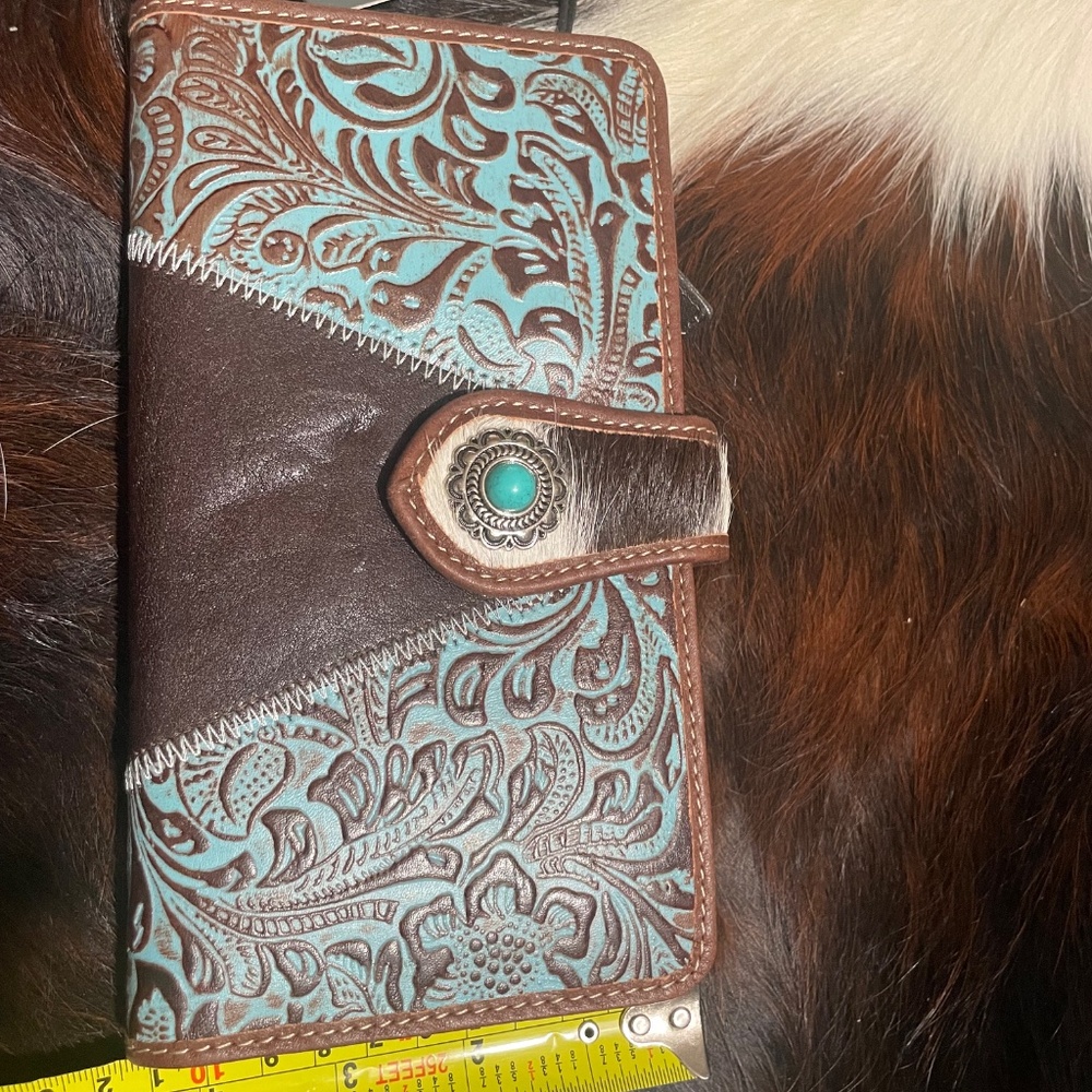 NWT Myra wallet - Picture 2 of 4